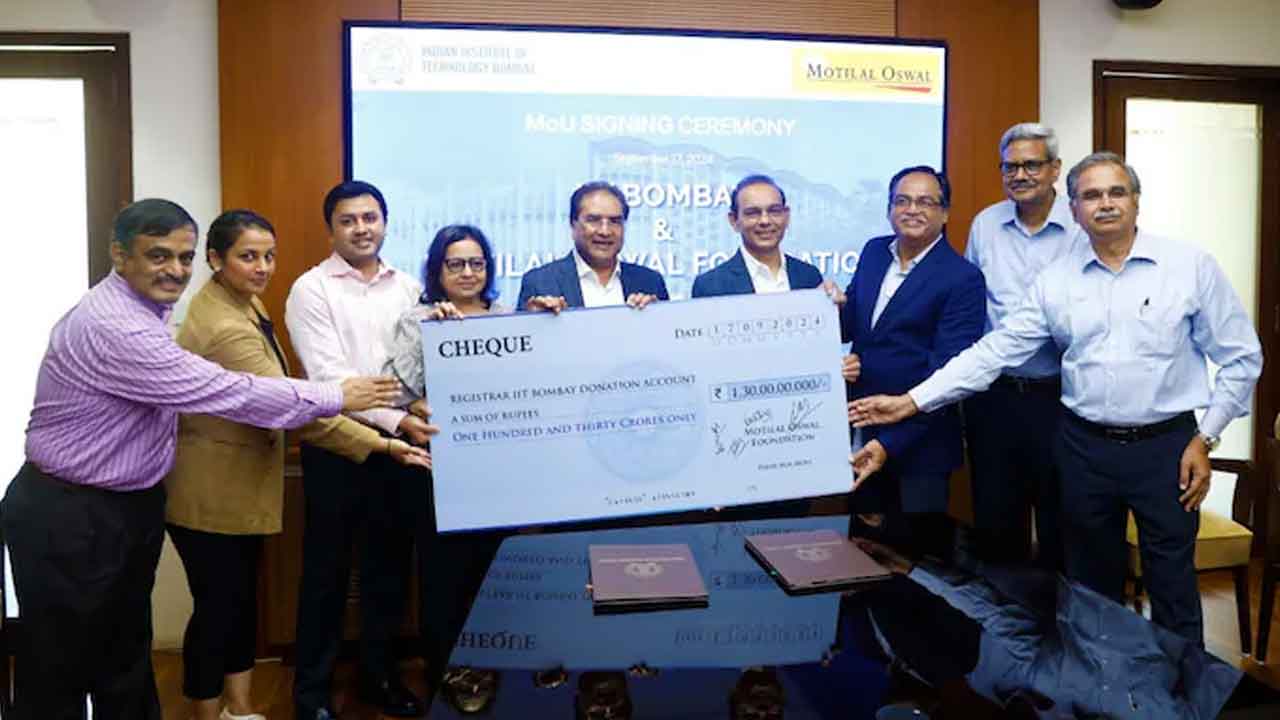 ఐఐటీ బాంబేకు 130 కోట్ల విరాళం