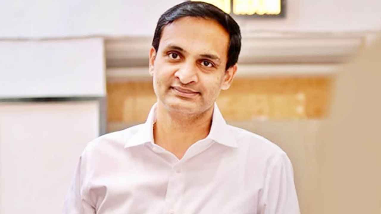 పెద్దాయన మాటా పెడచెవిన!