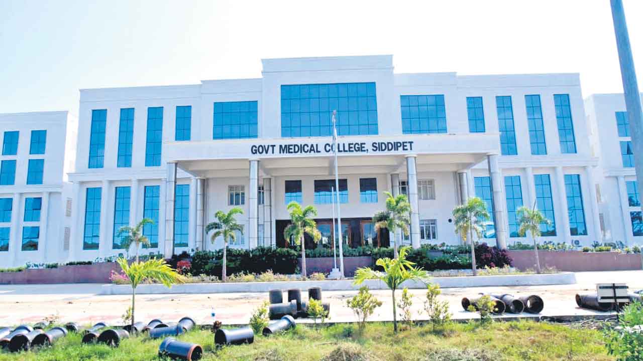 KCR | తెల్ల కోటు విప్లవానికి కేసీఆర్‌ నాంది.. అరవై ఏండ్లలో సాధ్యం కాని అద్భుతాలను దశాబ్దంలోనే ఆవిష్కర‌ణ‌