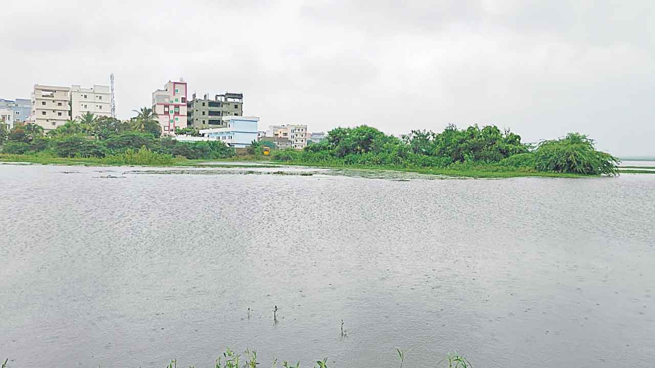 పటాన్‌చెరులో హైడ్రా యాక్షన్‌