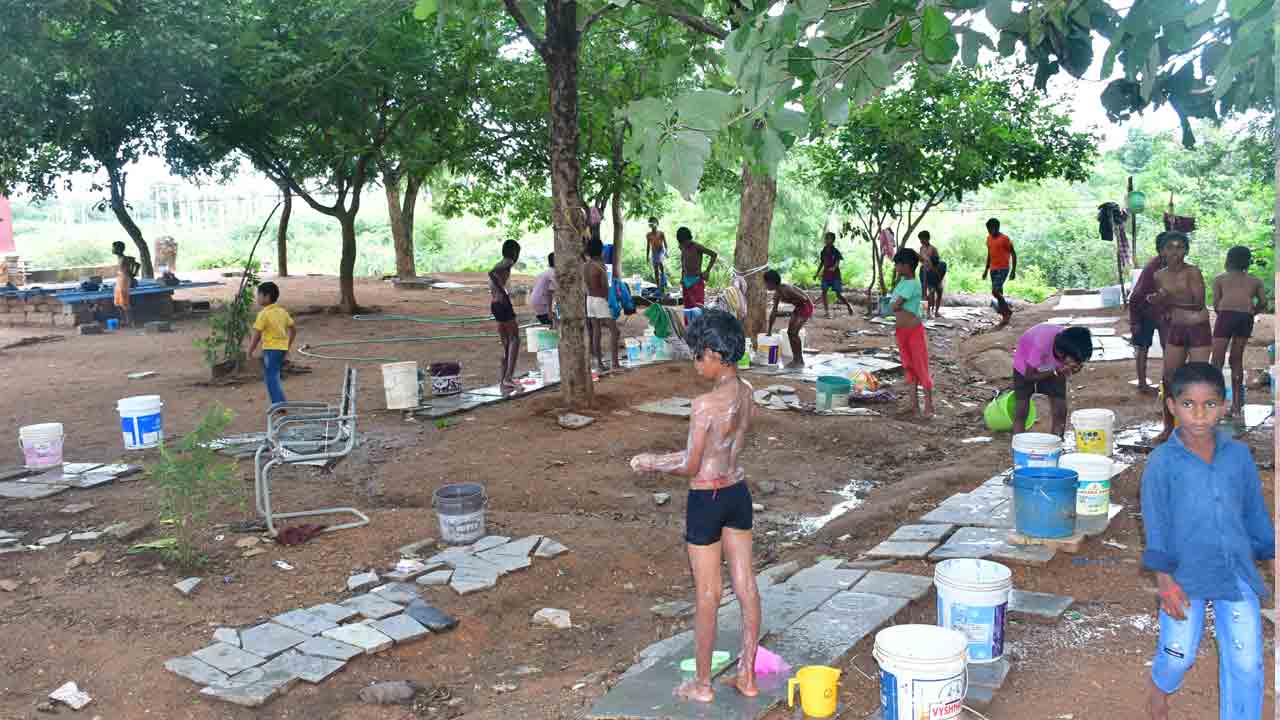 15 రోజులుగా బోర్‌ రిపేర్‌