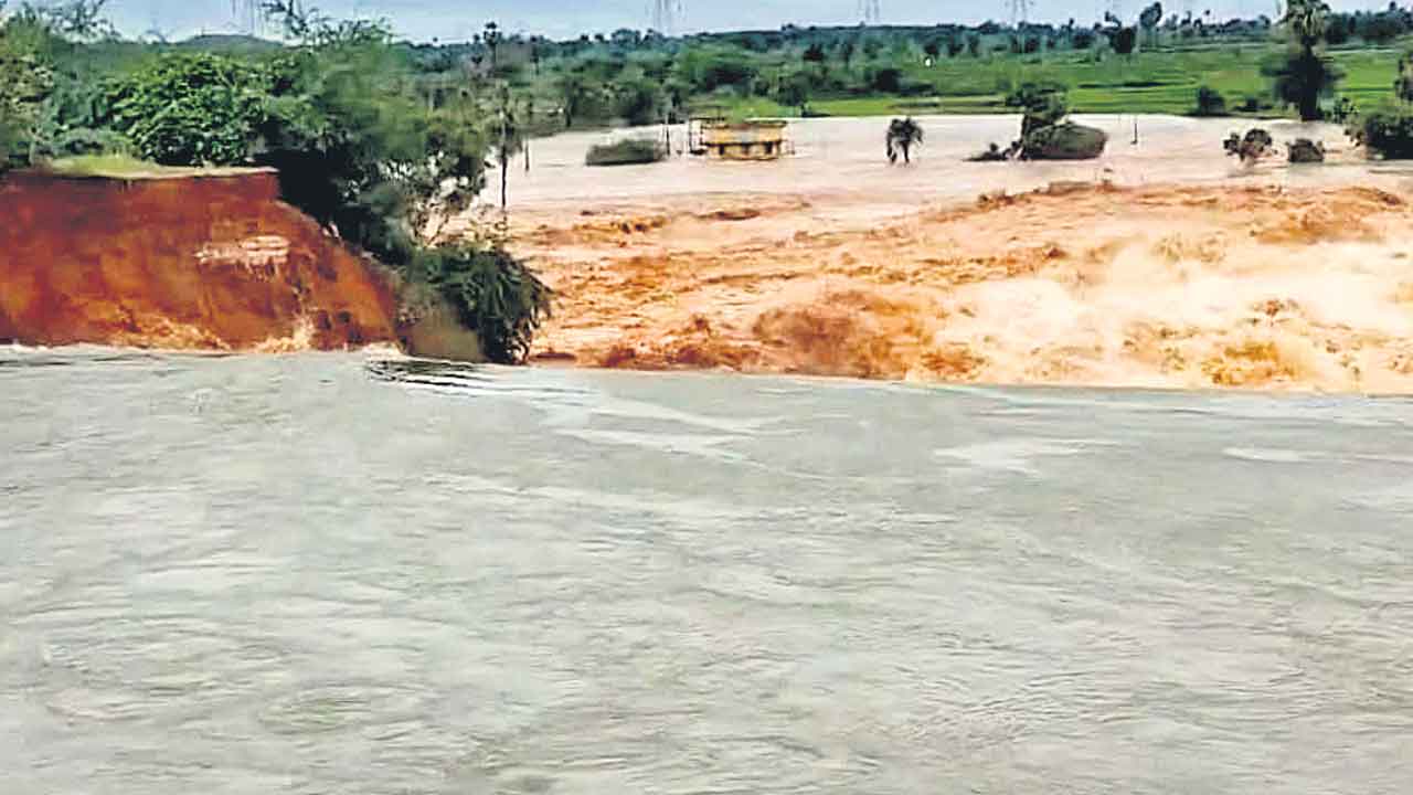 Rain Alert | 24 గంటలు బీ అలర్ట్‌.. రాష్ట్రంలోని వరద పరిస్థితులపై కేంద్రం ఆరా
