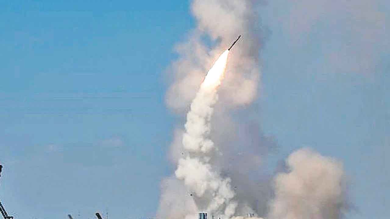ఉక్రెయిన్‌పై రష్యా బాలిస్టిక్‌ క్షిపణులు