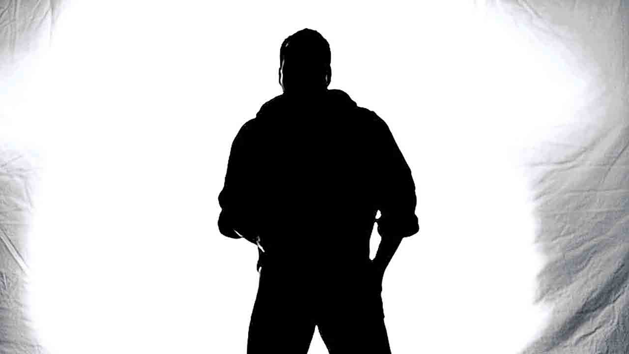 తూర్పులో రౌడీ రాజ్యం