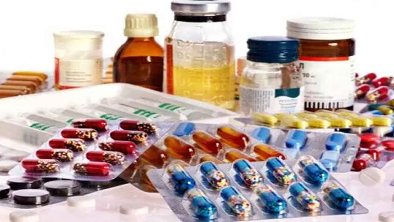 నకిలీ క్లినిక్‌లపై దాడులు