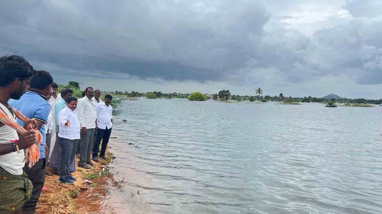 రిజర్వాయర్‌ కట్ట ఎత్తు పెంచాలి
