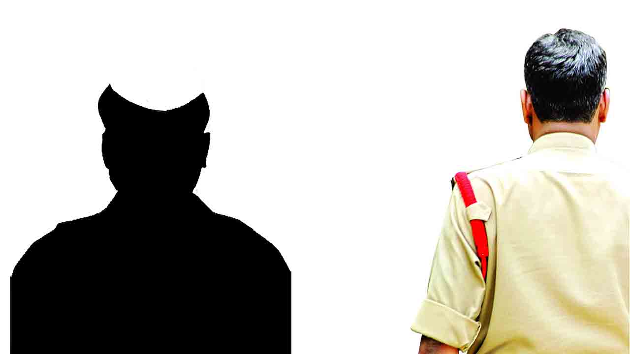 రౌడీకి పోలీస్‌ సలాం !