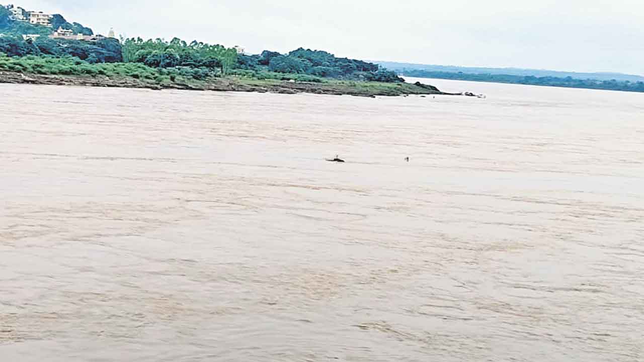 CM Revanth | సినిమా ఫంక్షన్‌ మూడ్‌లో ముఖ్యమంత్రి..! నిండా మునిగిన ఖమ్మం