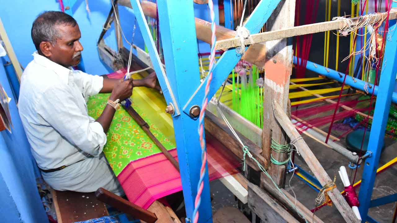 ఎట్టకేలకు త్రిఫ్టు సీమ్‌ నిధులు విడుదల11 నెలలకుగానూ రూ. 17 కోట్లు రిలీజ్‌