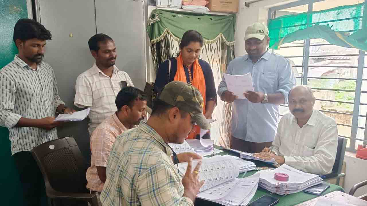 స్థానికం కోసం ఓటర్ల జాబితా