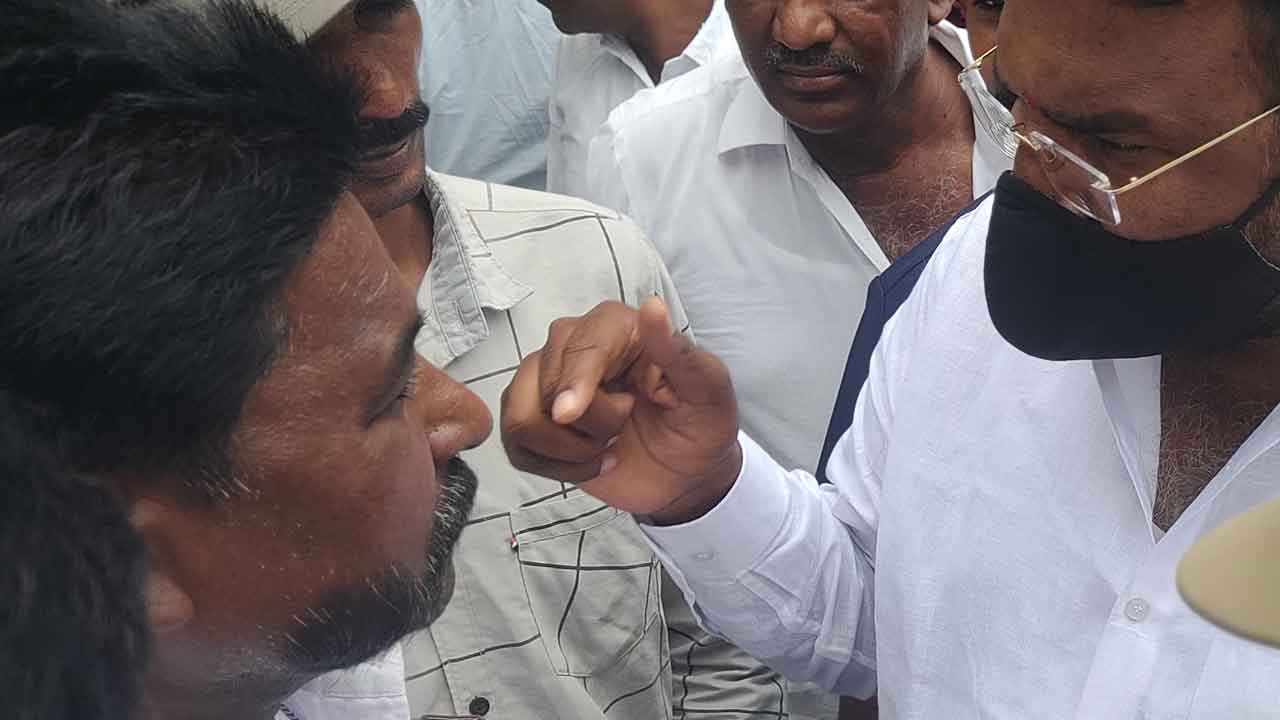 హామీల అమలేదీ?