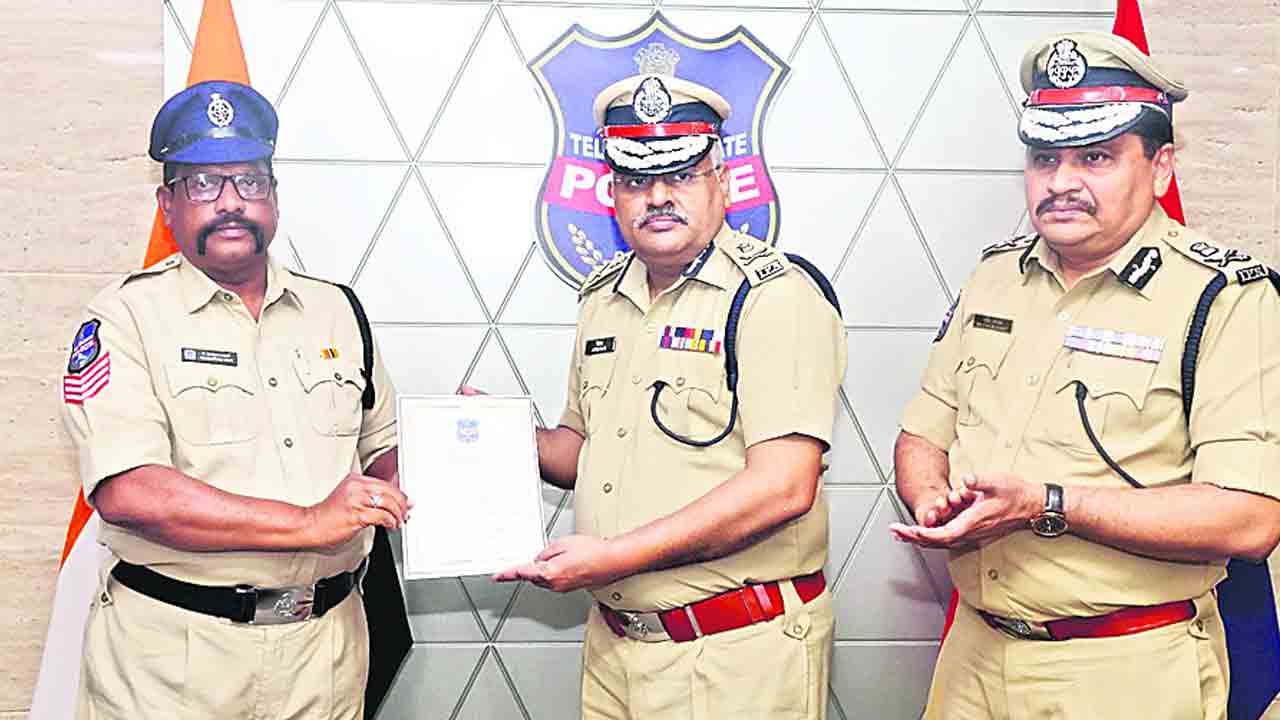 మన పోలీస్‌ భేష్‌