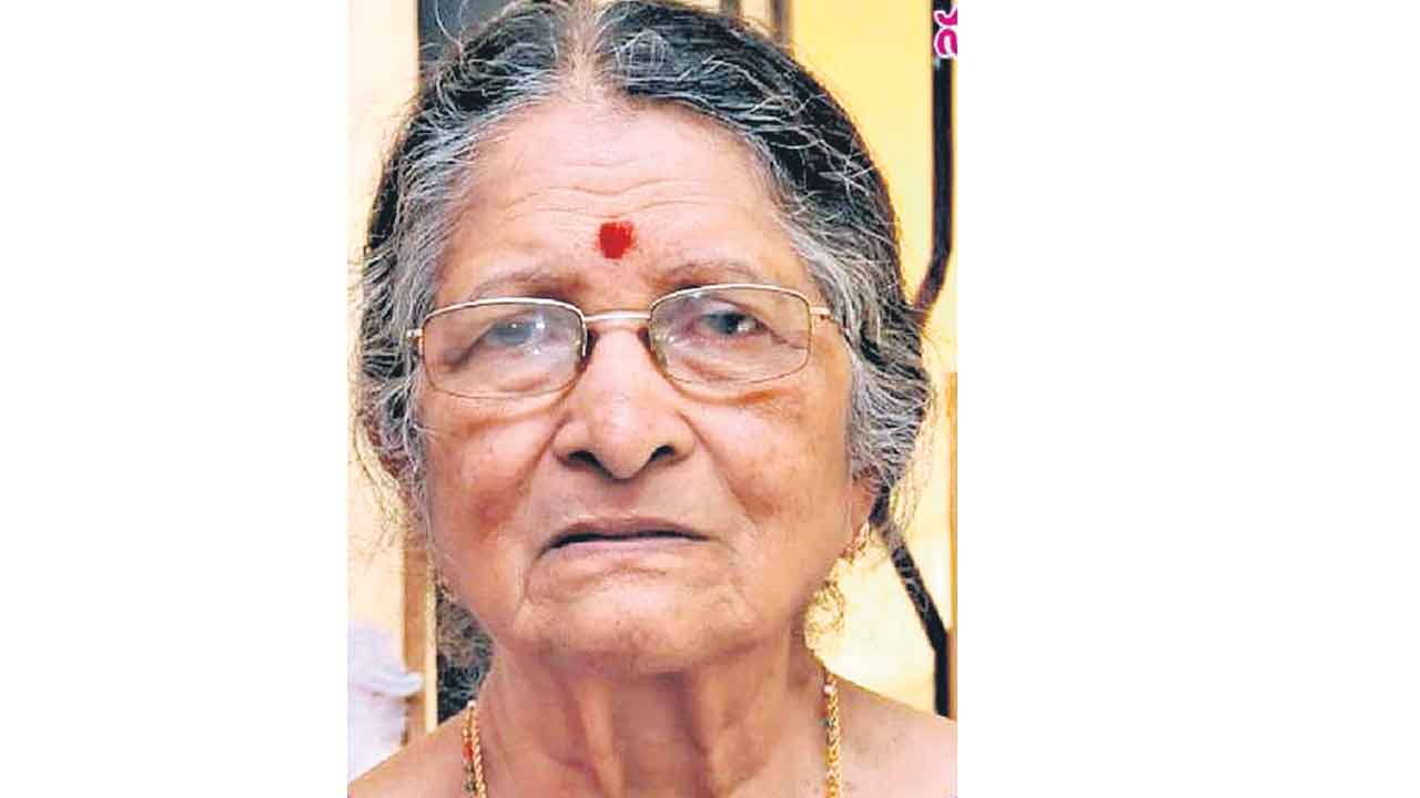 విదుషీమణి విజయభారతి కన్నుమూత