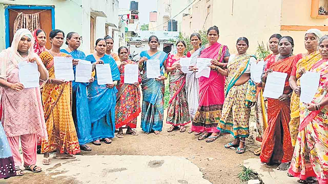 HYDRAA | నోటీసుల పేర.. మా బతుకులు ఆగం చేయొద్దు!