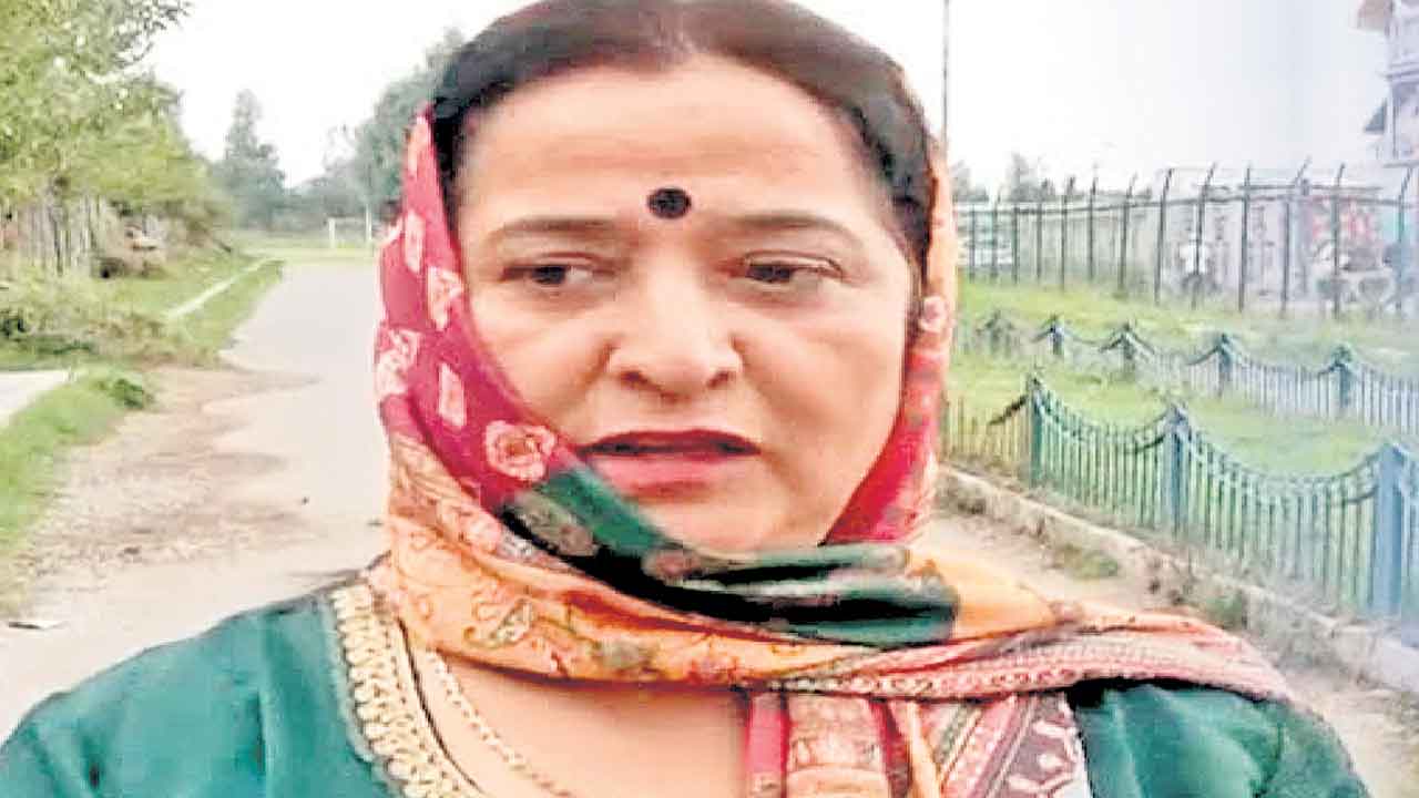 అసెంబ్లీ ఎన్నికల్లో తొలిసారి కశ్మీరీ పండిట్‌ మహిళ పోటీ