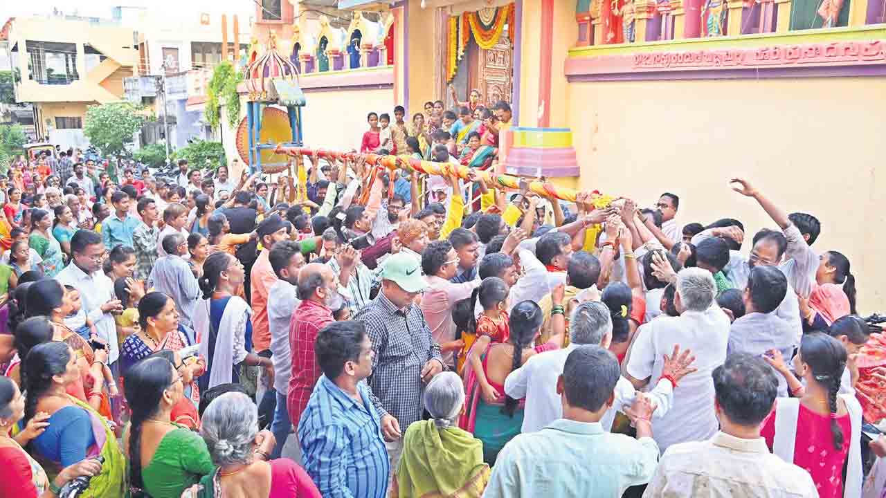 జెండా ఉత్సవాలు సంపూర్ణం