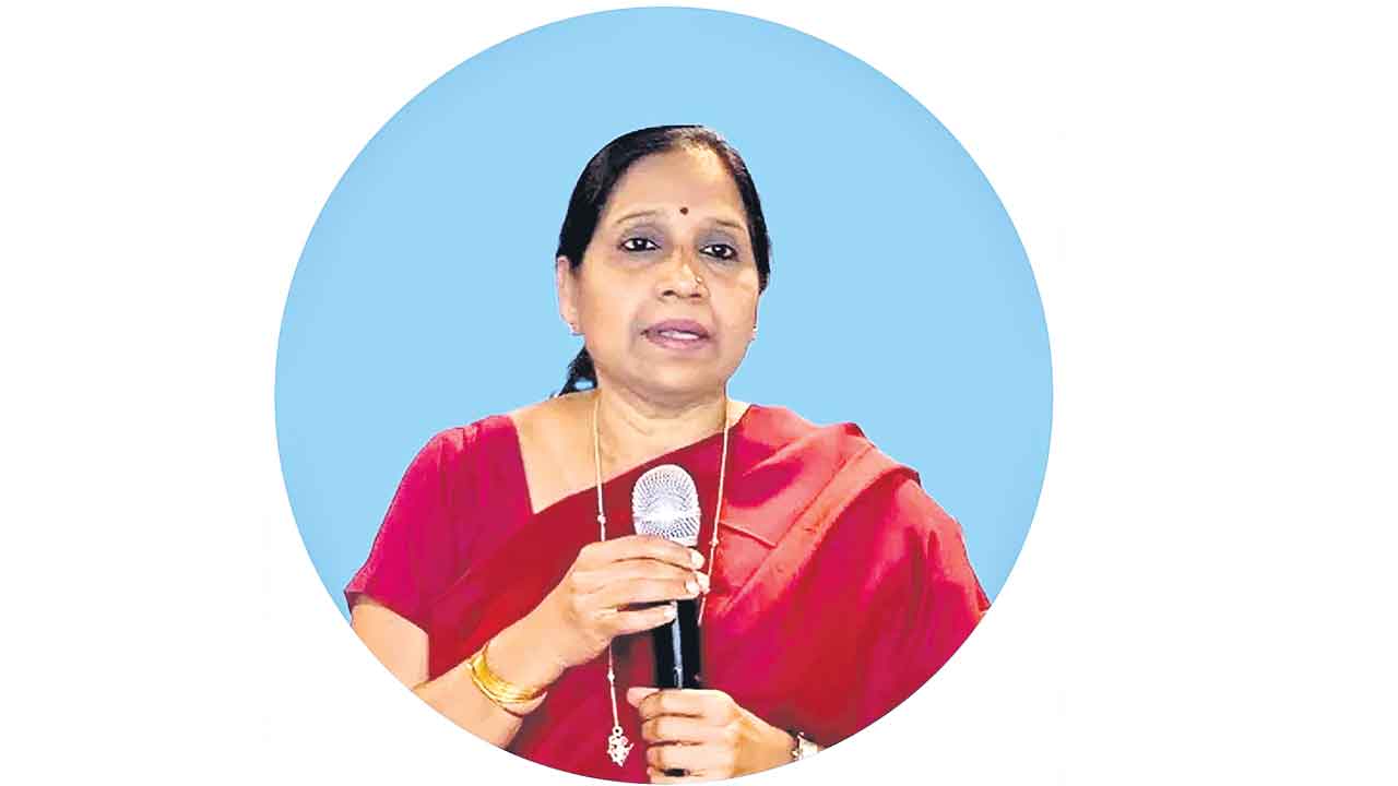 తెలంగాణ ఈసీగా రాణికుముదిని