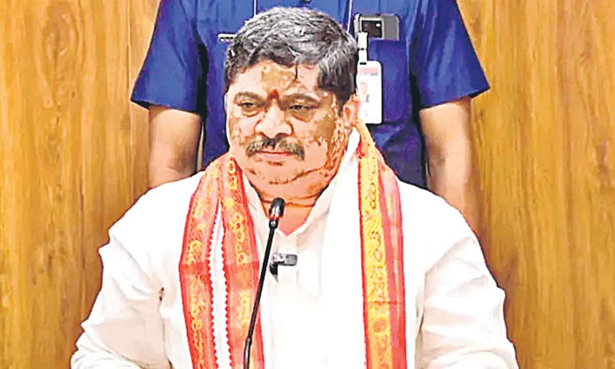 గల్ఫ్‌ మృతుల కుటుంబాలకు 5లక్షలు