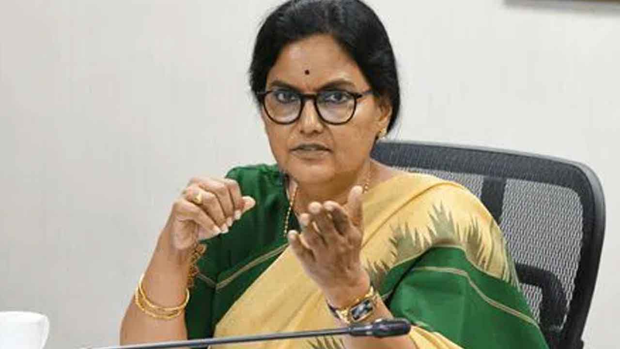 అప్రమత్తంగా ఉండాలి