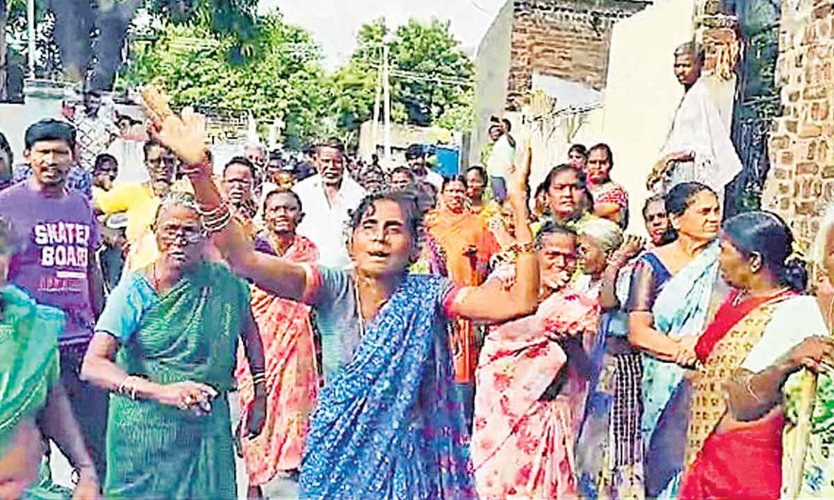 Congress Govt | ఇక జిల్లాల్లోనూ కూల్చుడే.. హైడ్రా తరహా బృందాలను రెడీ చేస్తున్న కాంగ్రెస్‌ సర్కార్‌!