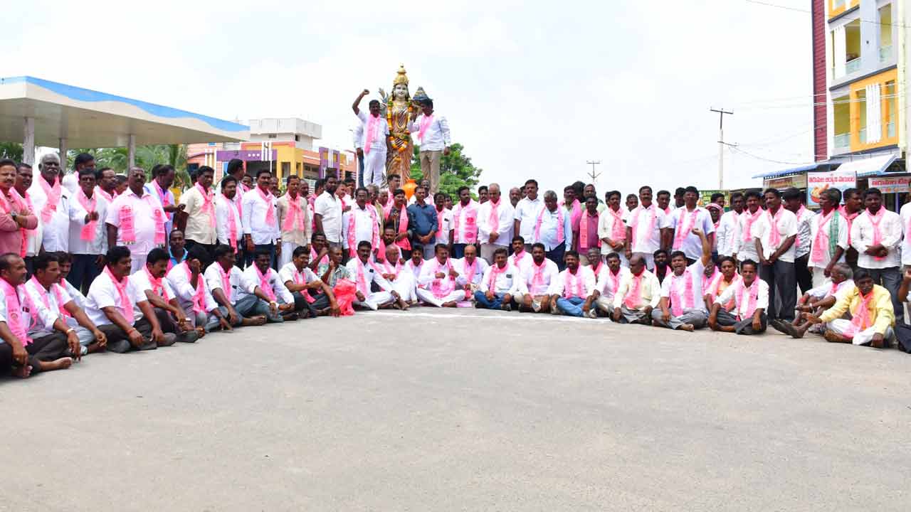 నిరసనల హోరు తెలంగాణ.. ప్రజలు.. శాశ్వతం