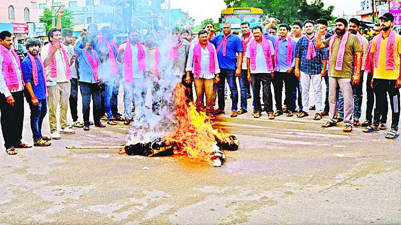 33 శాతం లాభాల వాటాను చెల్లించాలి
