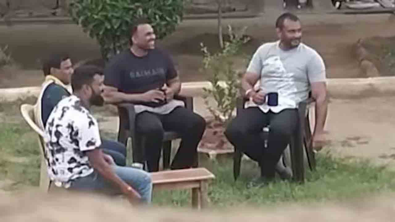 Actor Darshan | గతంలో దర్శన్‌ ఉన్న బెంగళూరు జైల్లో ఫోన్లు, కత్తులు, సిగరెట్లు లభ్యం..!