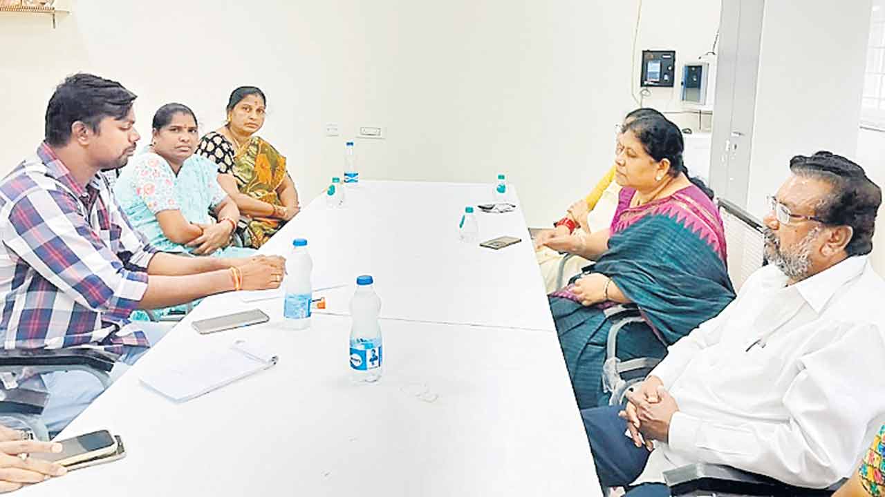 కాంగ్రెస్‌ పాలనలో మహిళలకు రక్షణ కరువైంది