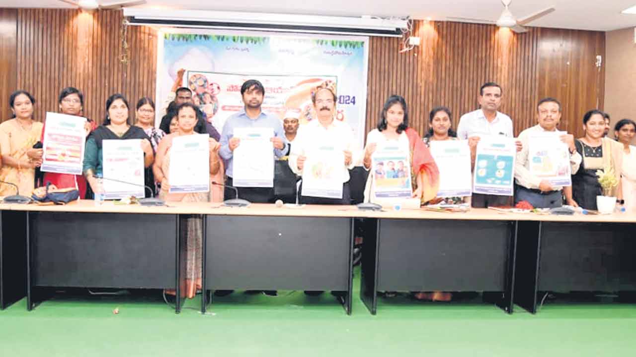 గర్భిణులు, బాలింతల సంక్షేమంపై శ్రద్ధ పెట్టాలి