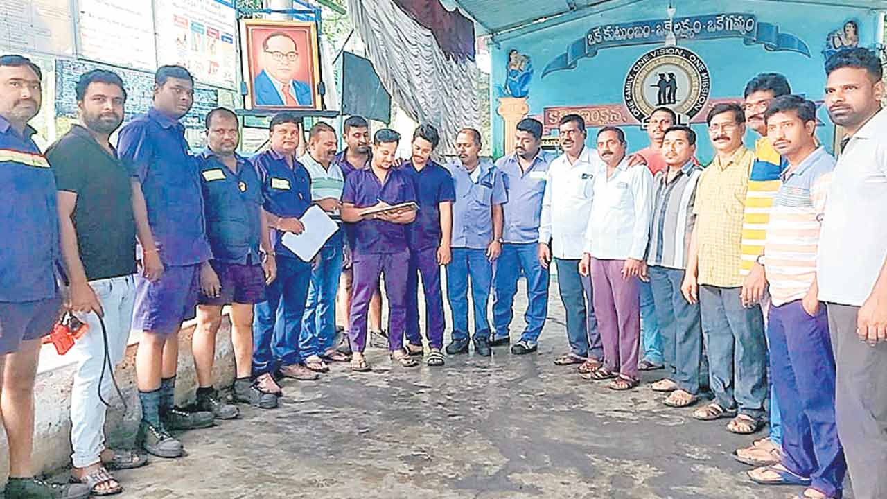 33 శాతం వాటా ఇవ్వాల్సిందే..