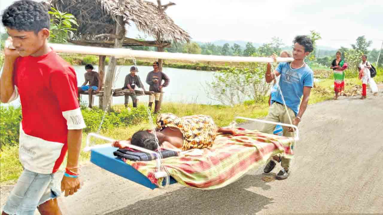 ఒరుపైనా, వర్షమైనా.. జెట్టీలే దిక్కు