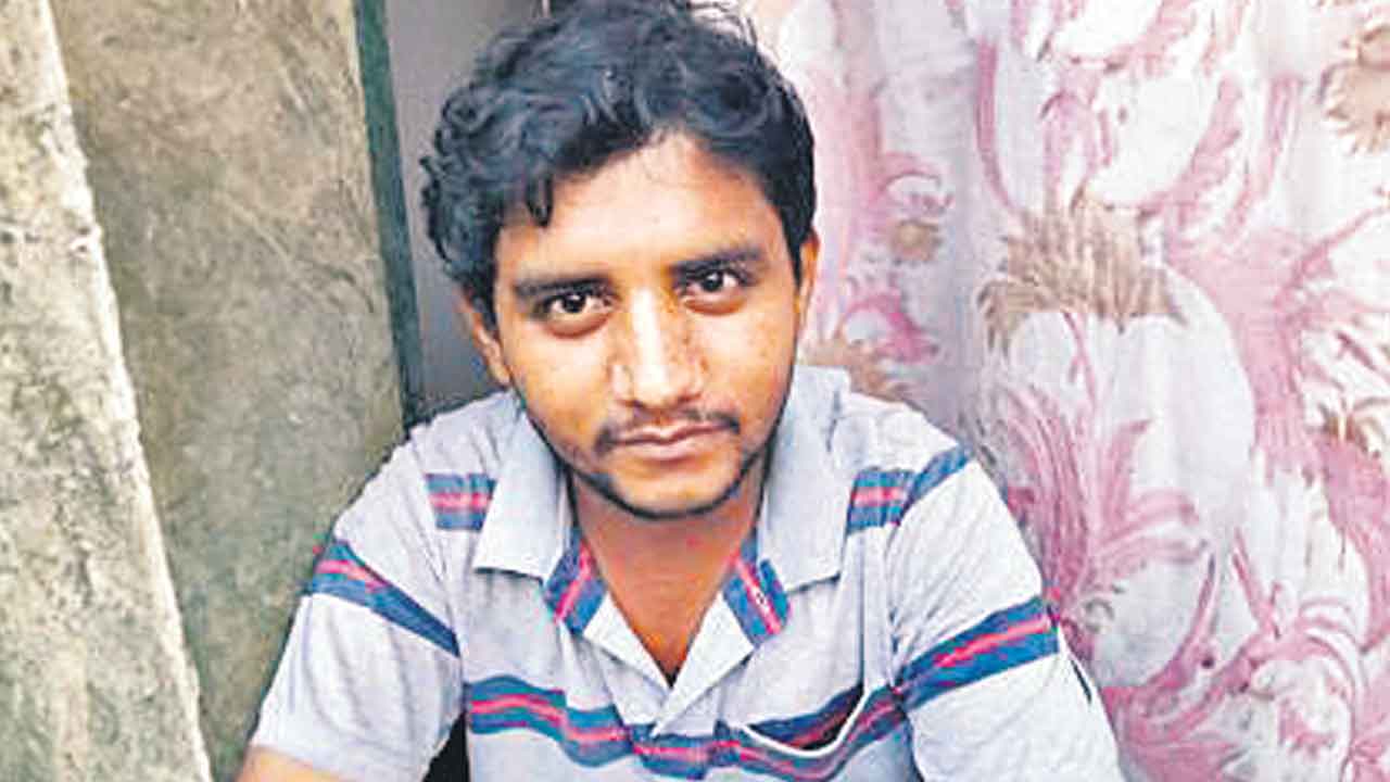 Akshay Shinde | బద్లాపూర్‌ రేపిస్ట్‌ ఎన్‌కౌంటర్‌.. ఇద్దరు చిన్నారులపై లైంగిక దాడి