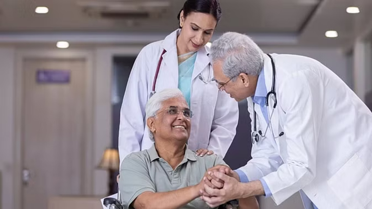 Ayushman Bharat | సీనియర్‌ సిటిజన్లకు శుభవార్త చెప్పిన కేంద్రం..