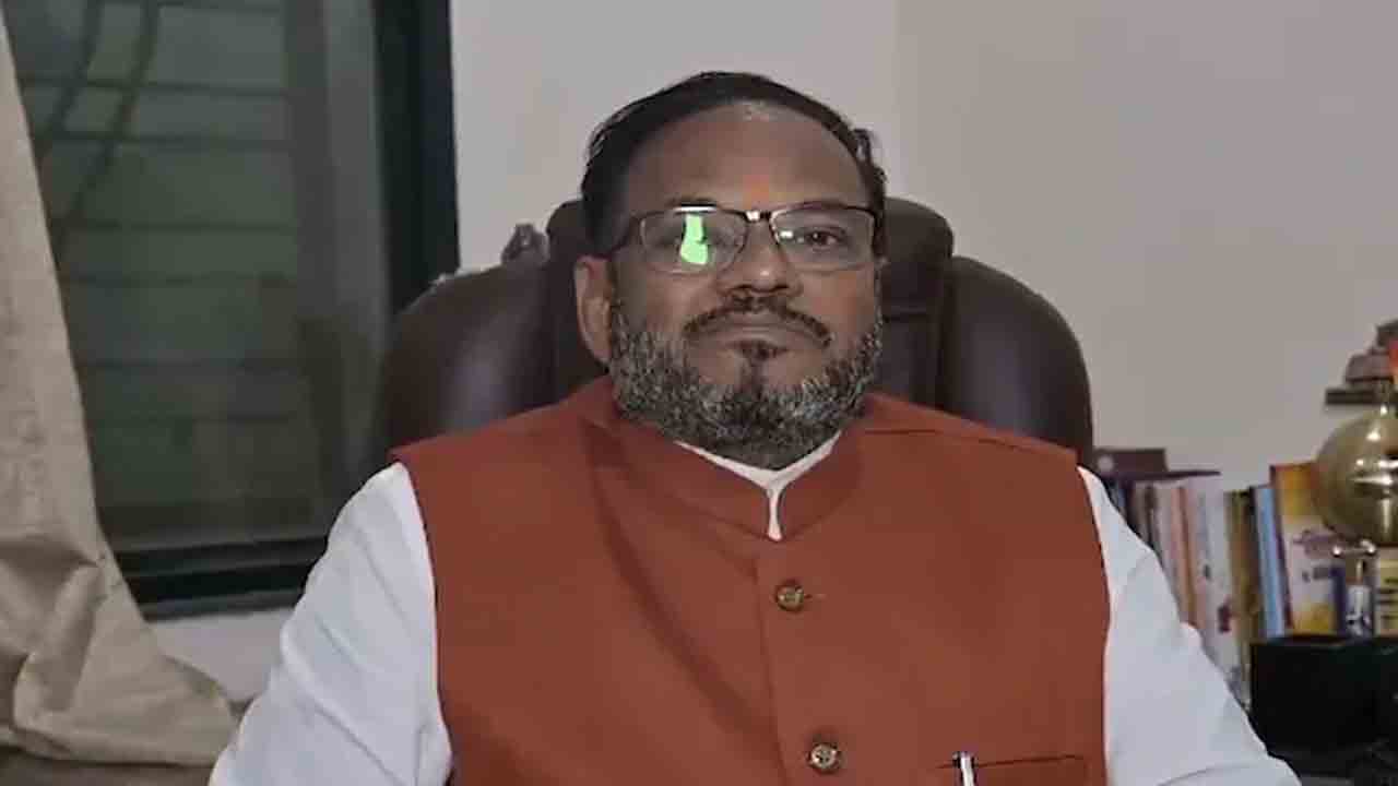 Burn Rahul’s Tongue | ‘రాహుల్ గాంధీ నాలుకను కోయడం కాదు కాల్చాలి’.. బీజేపీ ఎంపీ వ్యాఖ్య