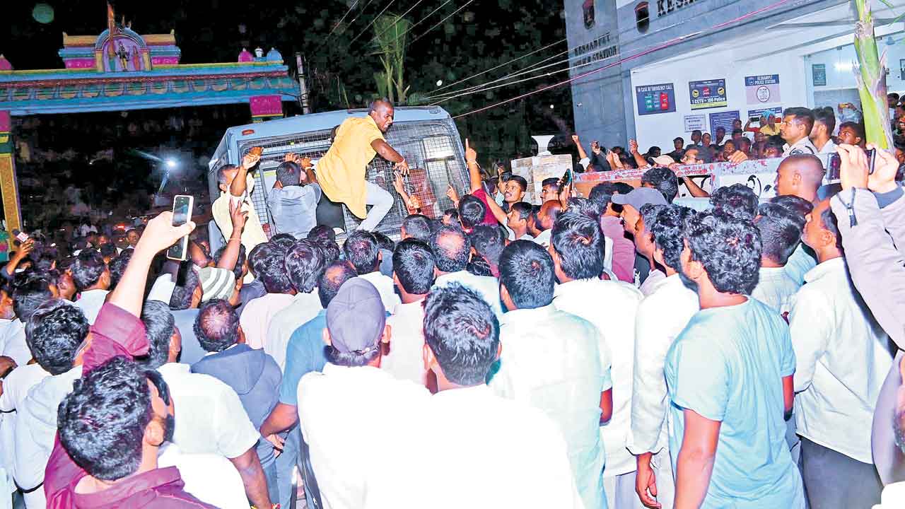 Telangana | భగ్గుమన్న తెలంగాణ.. బీఆర్‌ఎస్‌ నేతల అక్రమ అరెస్టులపై జనాగ్రహం