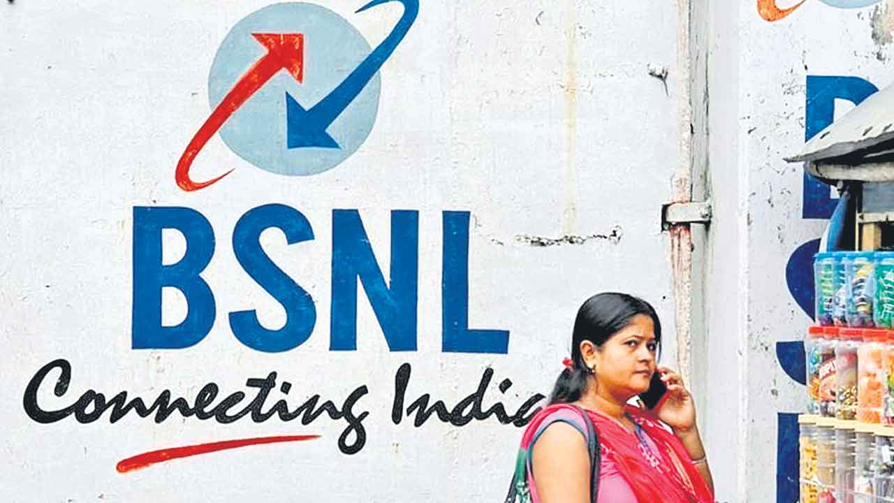 టెల్కోలకు బీఎస్‌ఎన్‌ఎల్‌ దెబ్బ