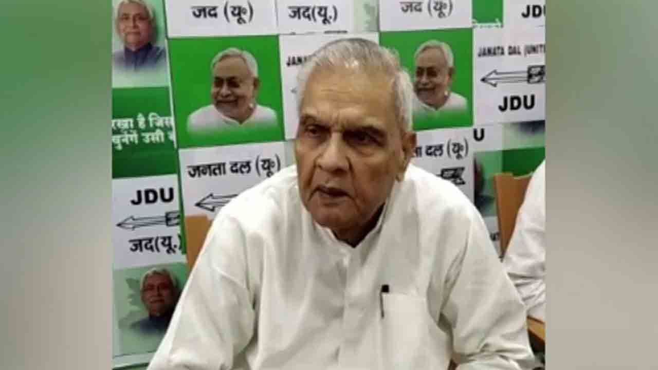 Minister Photo Missing | పోస్టర్లలో మంత్రి ఫొటో మిస్సింగ్‌.. అధికార పార్టీలో తాను లేనంటూ వ్యాఖ్య