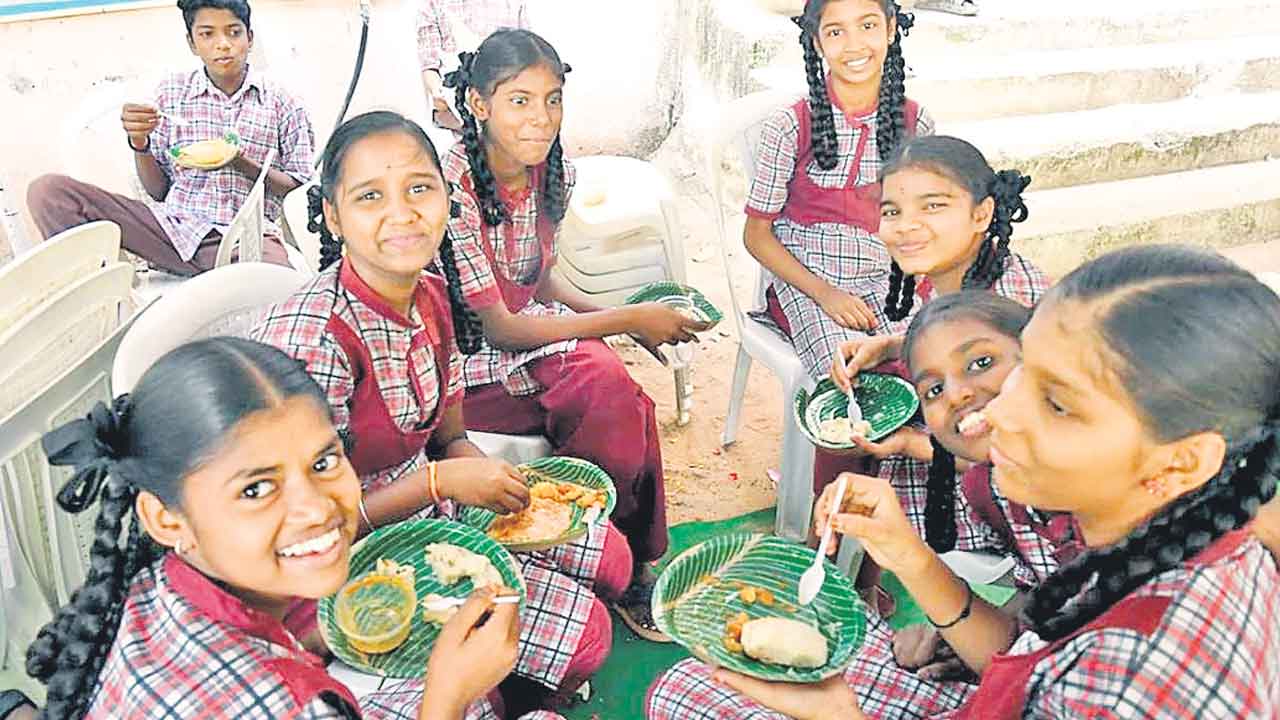 CM breakfast | దాతలు దయతలిస్తే సీఎం బ్రేక్‌ ఫాస్ట్‌.. బీఆర్‌ఎస్‌ పథకానికి నయా పైసా విడుదల చేయని సర్కారు