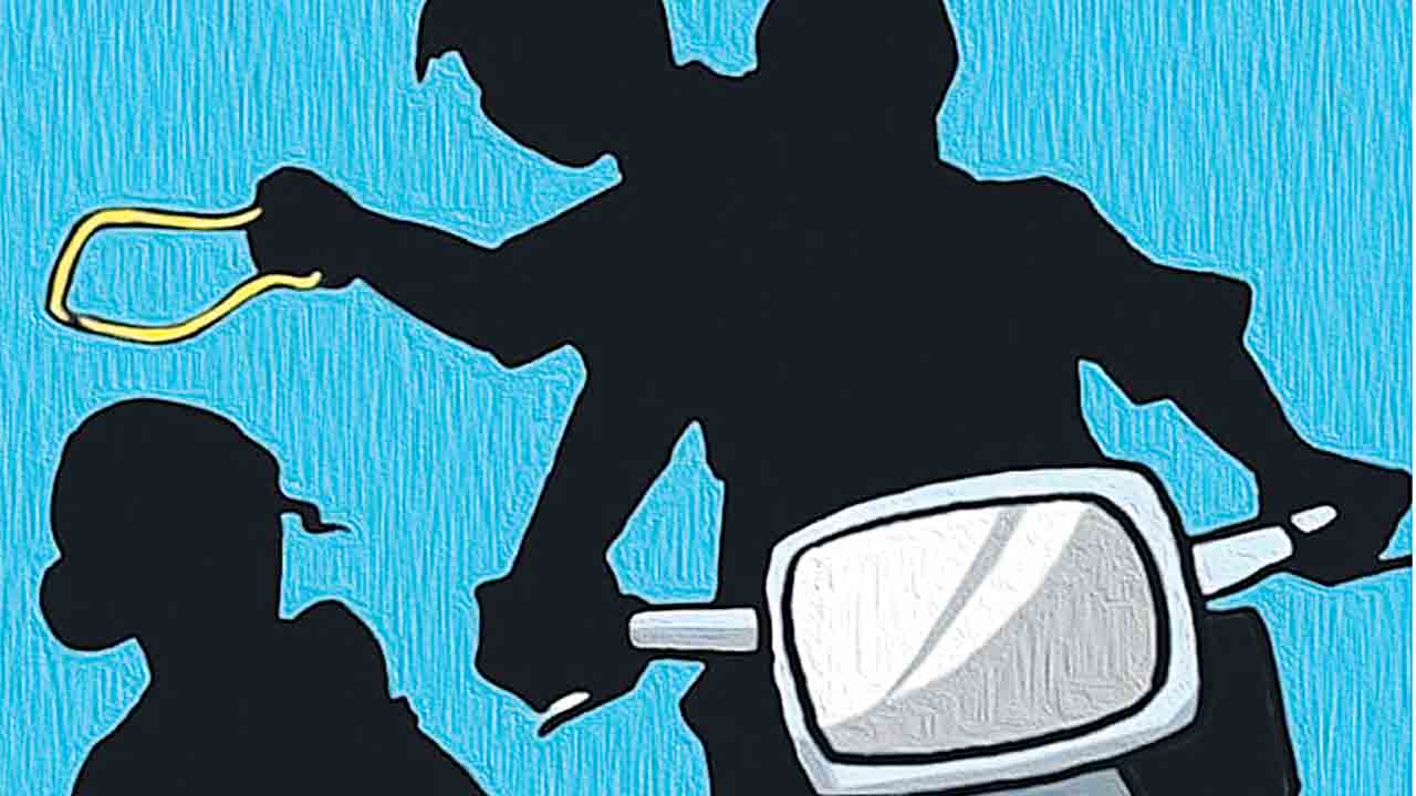 హయత్‌నగర్‌లో చైన్‌ స్నాచింగ్‌