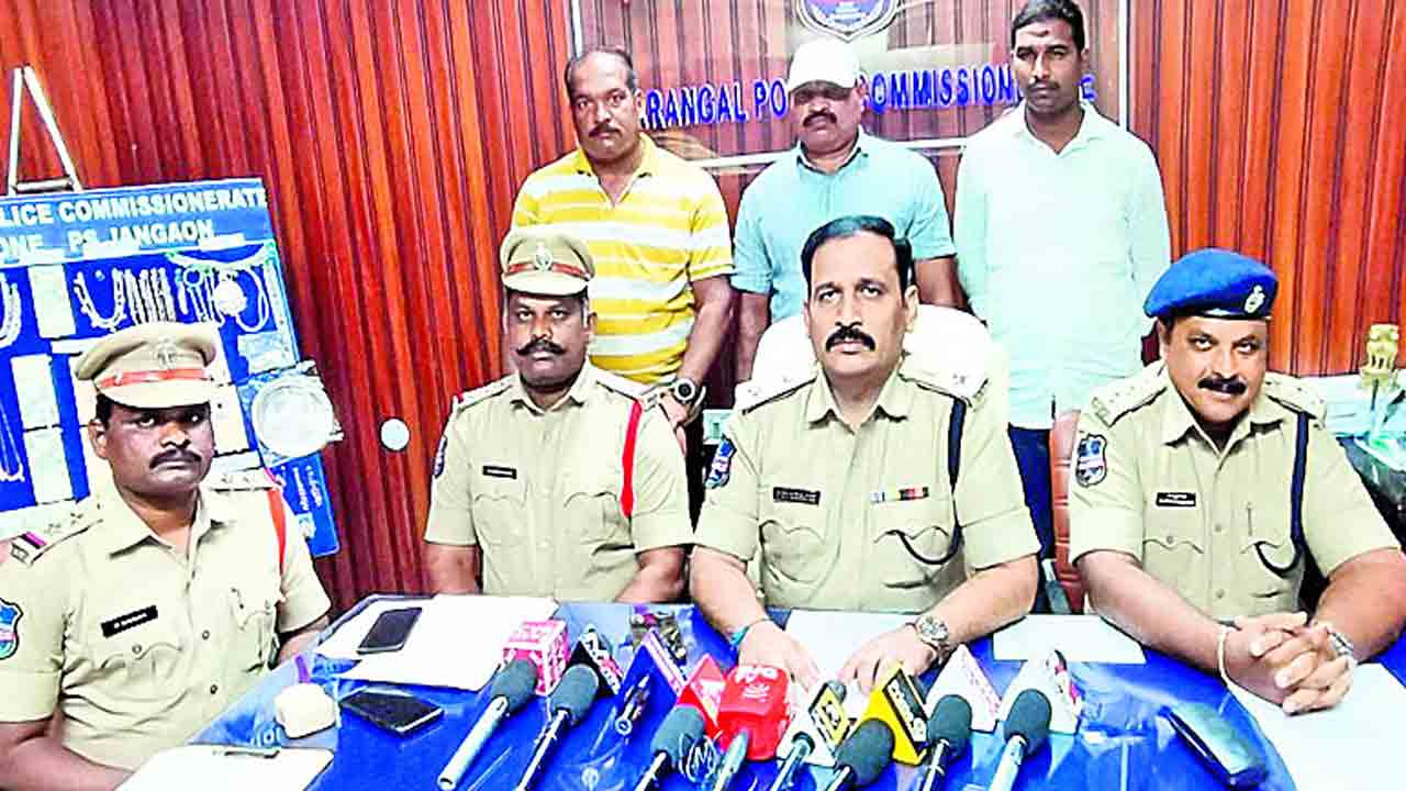 ఇద్దరు ఘరానా దొంగల అరెస్టు..