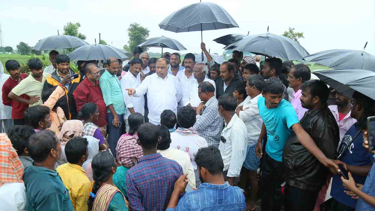 వరద బాధితులకు సాయం చేస్తా..