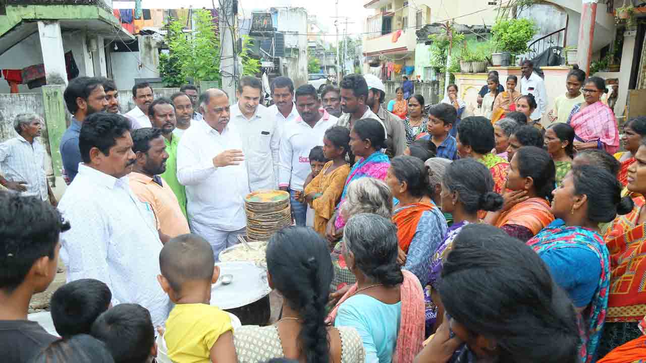 అధైర్యపడొద్దు.. అండగా ఉంటా..