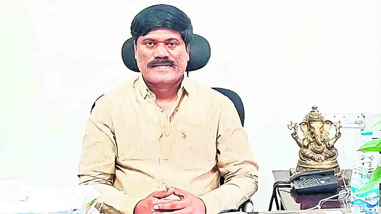 మెడికల్‌ కళాశాల ప్రారంభోత్సవానికి సీఎం రావాలి