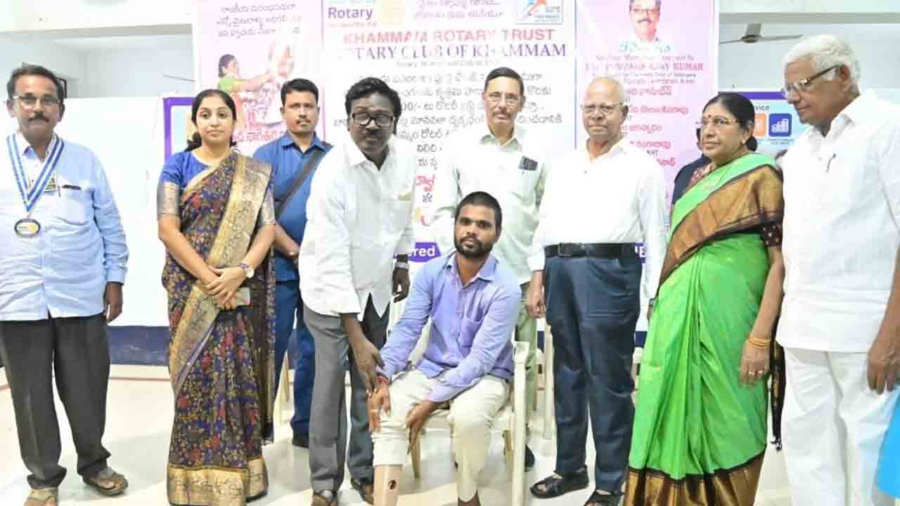 నా రాజకీయ గురువు మా నాన్నే..