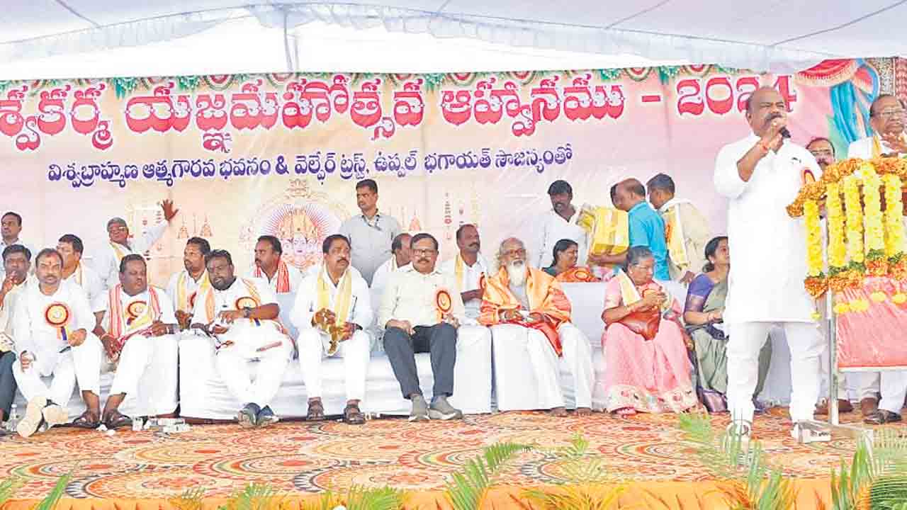 బీసీలు పోరాడితేనే వాటా