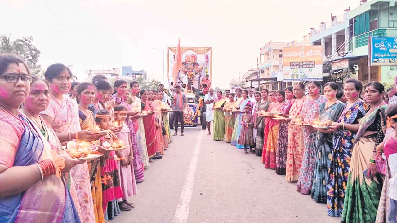 వెళ్లిరా.. వినాయకా