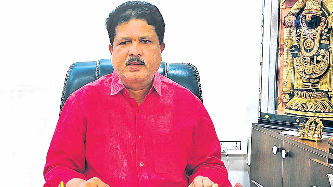 MLA Madhavaram Krishna Rao | పరిహారం ఇవ్వకుండా పట్టా భూముల స్వాధీనమా..?: ఎమ్మెల్యే మాధవరం