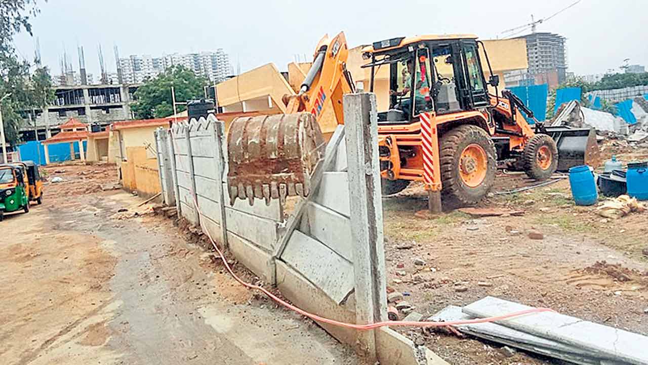 హైడ్రా పంజా!