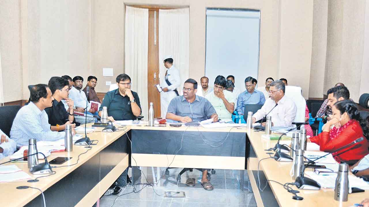 ఎన్నికలకు సన్నద్ధంగా ఉండాలి