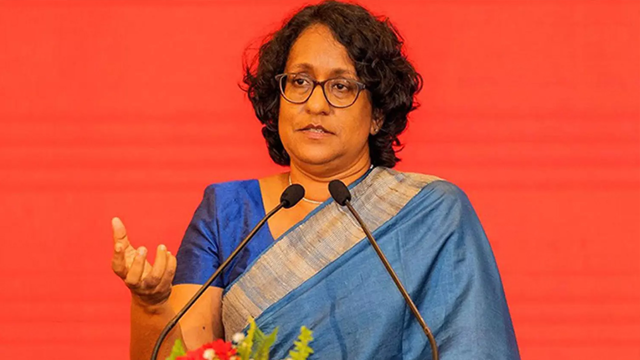 Srilanka PM | శ్రీలంక ప్రధాని పీఠంపై చాలా ఏళ్లకు మళ్లీ మహిళ.. నూతన ప్రధానిగా హరిణి అమరసూర్య ప్రమాణం